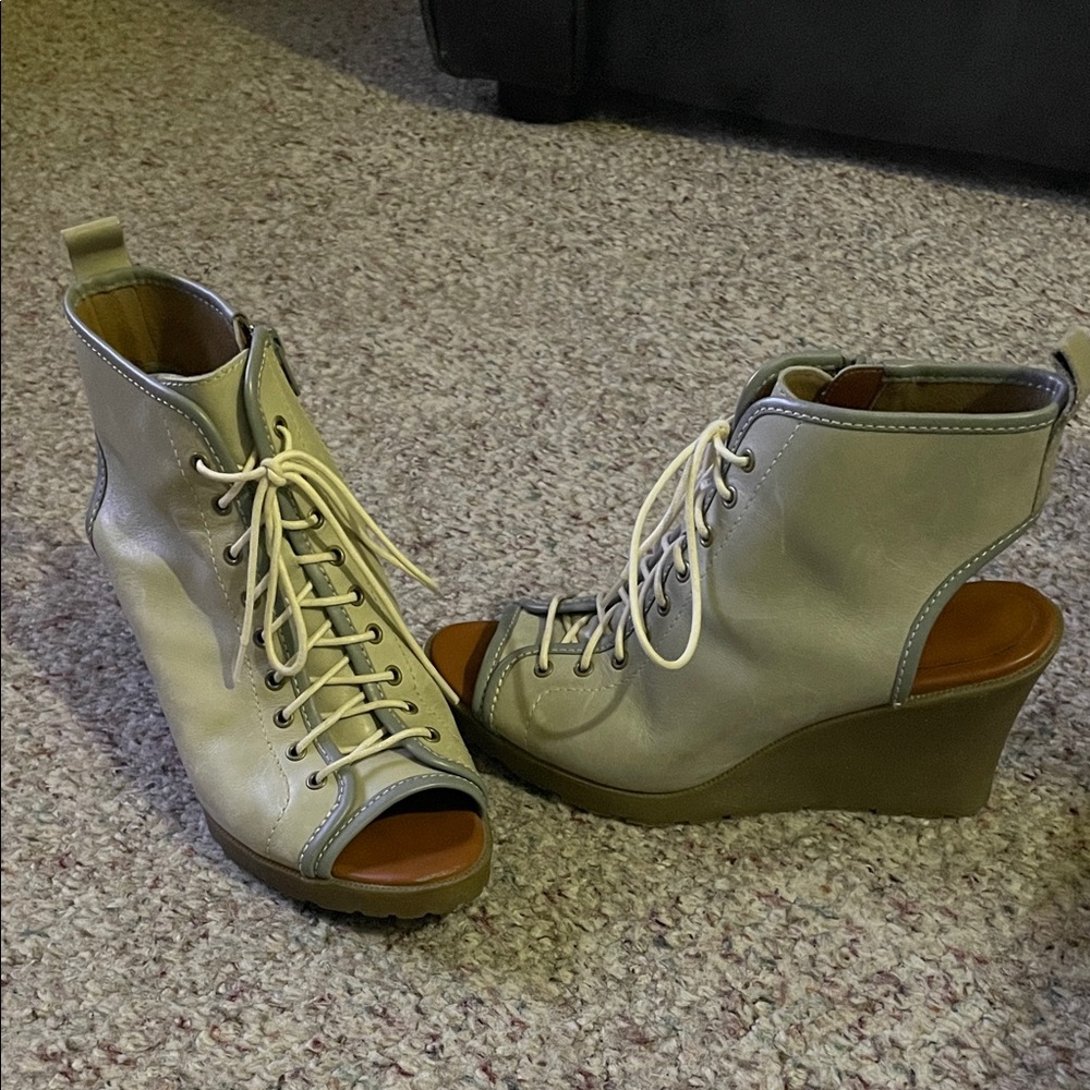 Dr martens Sabrina leather Gray Wedge lace front sandals